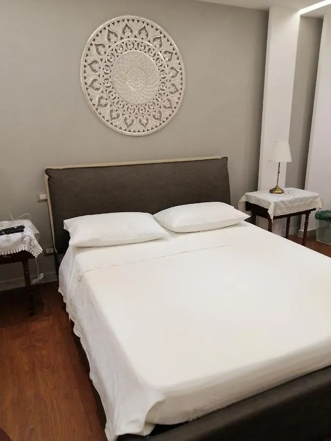 Capsule hotel Federico 70 Smeraldo Palermo Italy